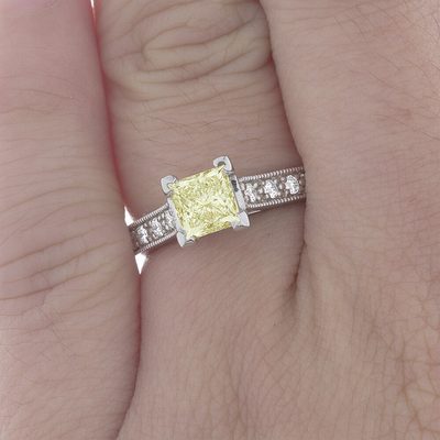 GIA Certified 1.42 Ct Fancy Yellow Princess Cut Diamond Engagement Ring18K Gold