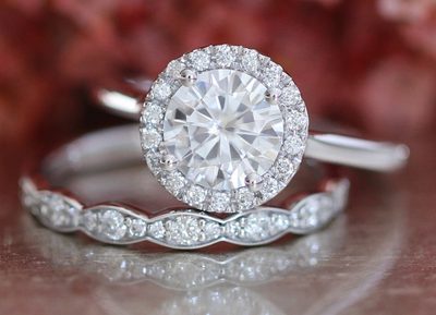 Round Brilliant Cut Diamond Bridal Ring Set GIA Certified 2.20 Carat 18k Gold