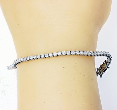 14K White Gold Two-Prong 2.00 Carat Round Cut Natural Diamond Tennis Bracelet