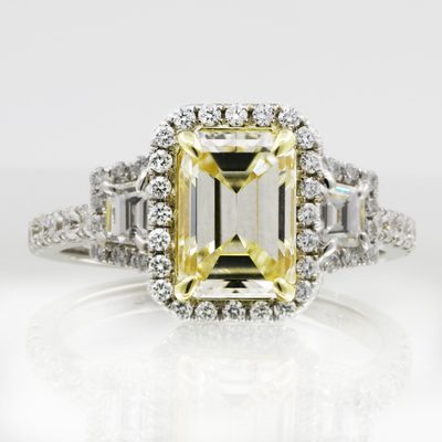Antique Design Emerald cut Diamond Ring 3.50 Carat GIA certified 18K Gold Fan...