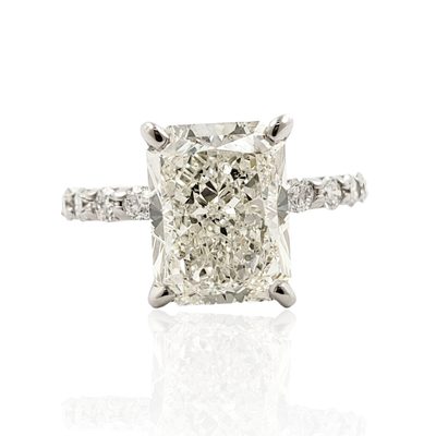 Radiant Cut  2.50 Carat Engagement Ring GIA Certified