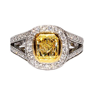 Natural GIA 2CT Fancy Vivid Yellow Radiant Cut Diamond Ring Platinum 1.5CT Round