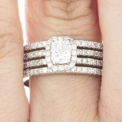 GIA Certified 2.51 carat Diamond Engagement Ring Cushion Cut 18k White Gold