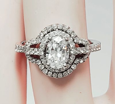 GIA Certified 2.00 Carat Oval & Round Cut Diamond Engagement Ring 18k White Gold