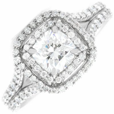GIA Certified 2.38 carat Diamond Engagement Ring Cushion VVS2 Split shank style