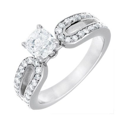 GIA Certified Cushion and Round Cut Diamond Engagement Ring 18k Gold 2 CTW