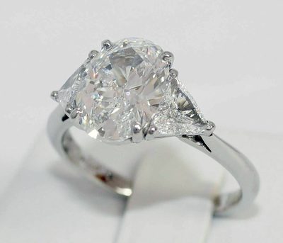 GIA Certified Oval Diamond Engagement Ring 2.00 Ct 18K White Gold VS2 I