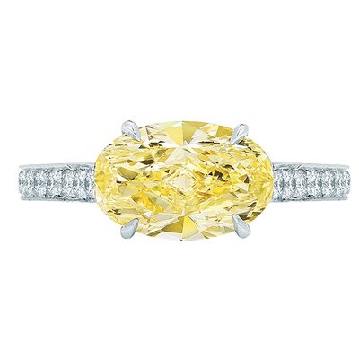 18K Gold Engagement Ring Oval Cut Diamond 3.65 Ct VS1 GIA Certified Fancy Yellow