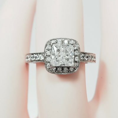 GIA Certified Diamond Engagement Ring 2.52 carat Cushion Shape 18K Gold