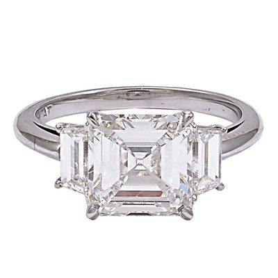 18K Diamond Engagement Ring GIA Certified 3.80 Carat Asscher and Trapezoid Cu...