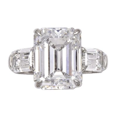 Diamond Engagement Ring GIA Certified 7.00 Carat Emerald Cut Diamond Platinum