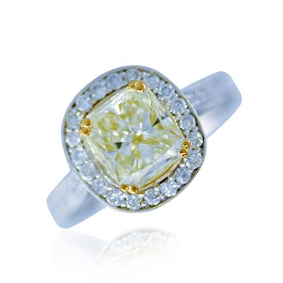 GIA certified 2.50 CT Radiant and Round Diamond Engagement Ring 18K