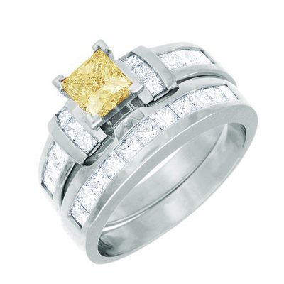 Authentic Design 3.50 Princess cut Design Fancy Yellow GIA certified 18K WG