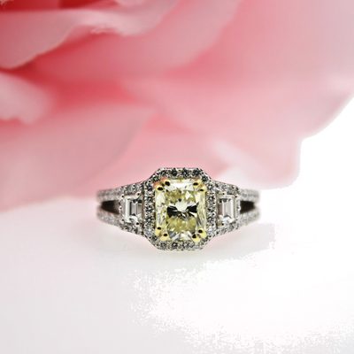 2.50 CT Fancy Yellow Radiant Cut Diamond + Round & Baguettes Sides. GIA PLATINUM