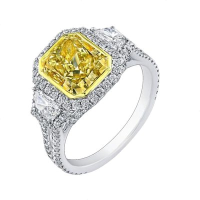 Radiant cut Diamond Engagement Ring Fancy Yellow 4.00 CTW 18K Gold GIA Certified