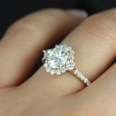 GIA Oval and Round Cut Vintage Design Engagement Ring 18k Rose Gold 3.01 CT