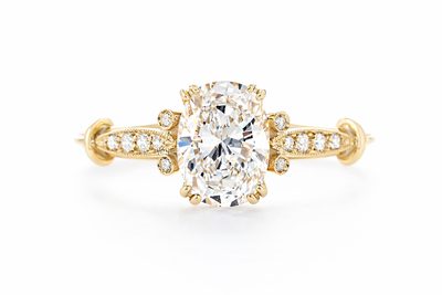 Vintage Design 18K Yellow Gold Diamond Ring -GIA Certified 2.00 CT Oval Center
