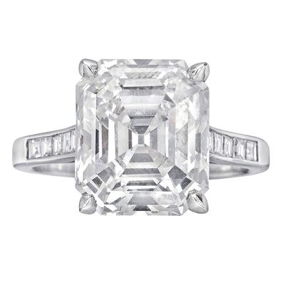 Hand-carved 3.00 Carat K Flawless Asscher Cut Diamond Engagement Ring 18k Gold