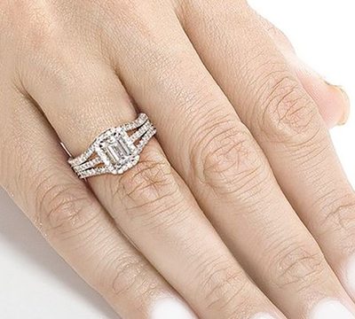 4.50 Carat 18K White Gold Emerald Cut Diamond Bridal Ring Set GIA Certified